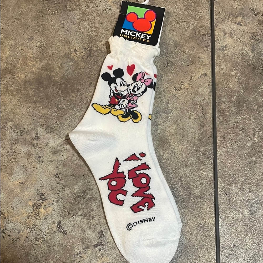 New Old Stock Mickey and Minnie I love you, Disney socks